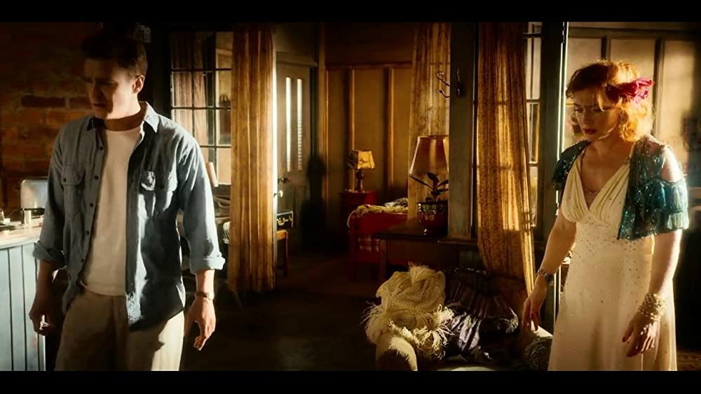 女と男の観覧車の画像