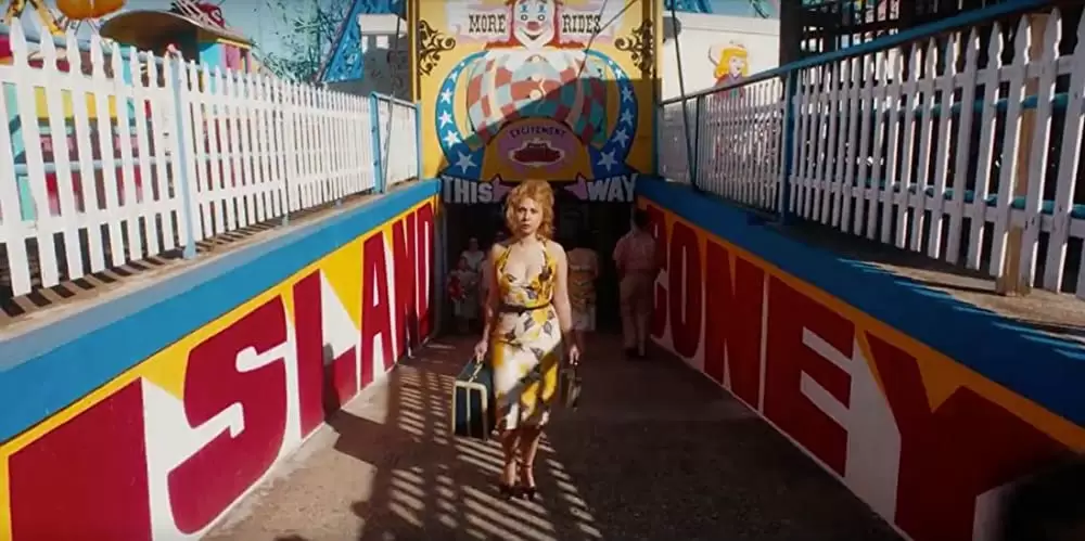 女と男の観覧車の画像