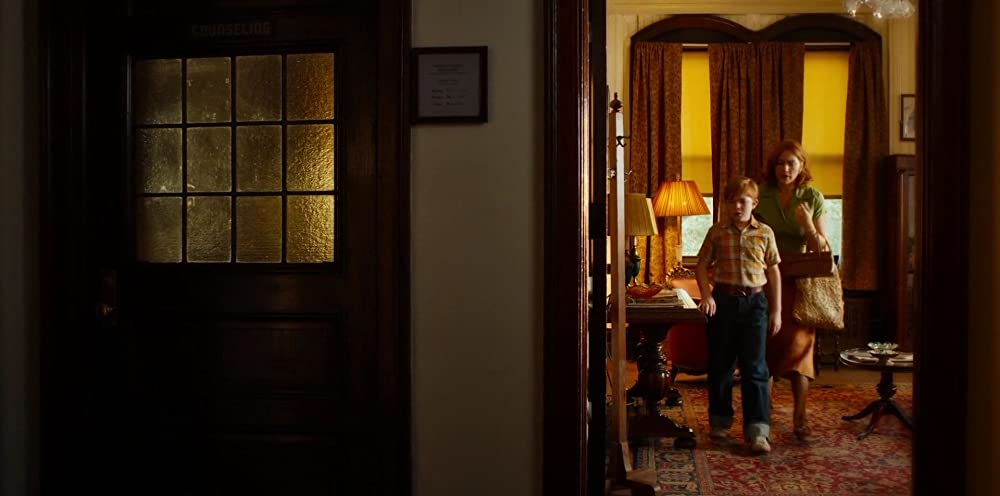 女と男の観覧車の画像