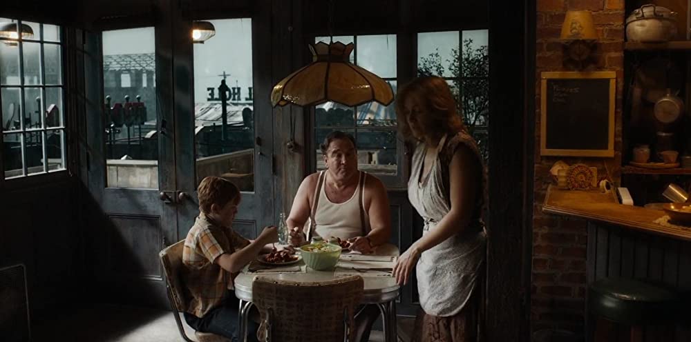 女と男の観覧車の画像