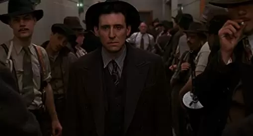 「ミラーズ・クロッシング」ガブリエル・バーンの画像