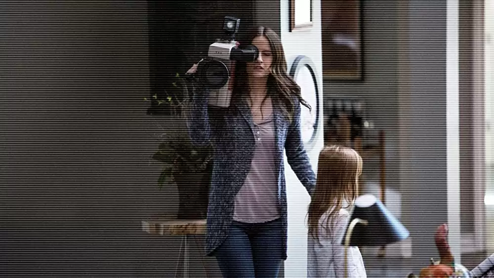 「パラノーマル・アクティビティ5」ブリット・ショウ & アイビー・ジョージの画像