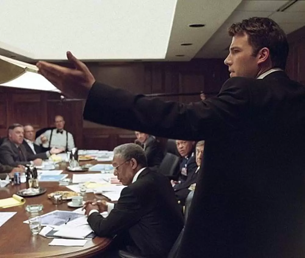 「トータル・フィアーズ」モーガン・フリーマン & ベン・アフレック & ジェームズ・クロムウェル & フィリップ・ベイカー・ホール & ジョン・ビーズリー & ブルース・マッギル & ロン・リフキンの画像