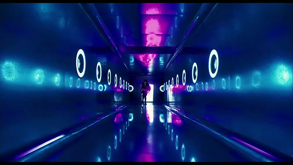 ウルトラヴァイオレットの画像