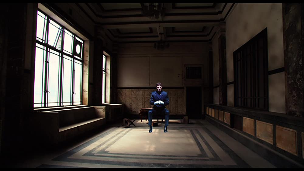 ウルトラヴァイオレットの画像