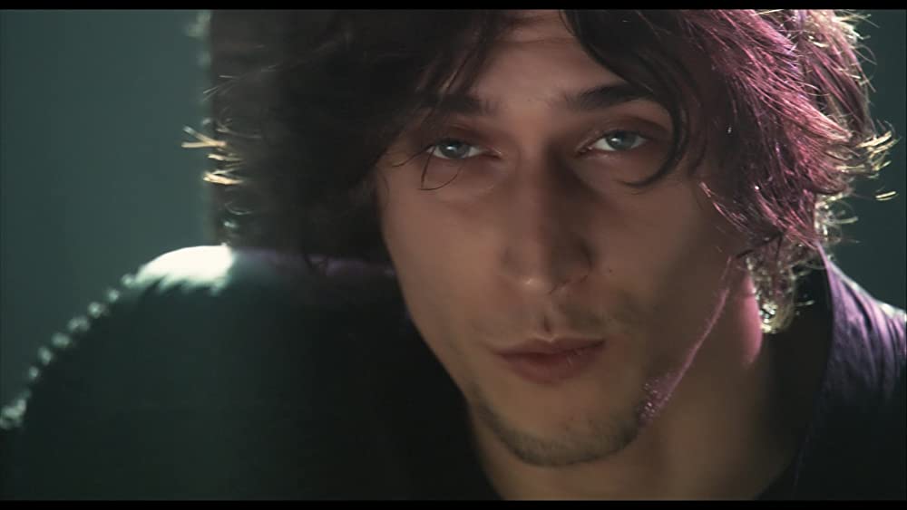 ウルトラヴァイオレットの画像