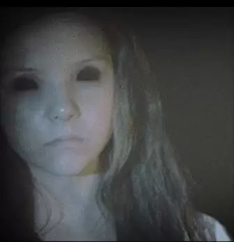 「パラノーマル・アクティビティ 呪いの印」Chloe Csengeryの画像