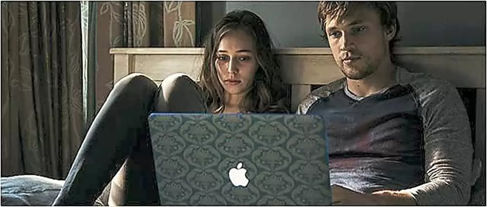 「デッド・フレンド・リクエスト」アリシア・デブナム＝ケアリーの画像