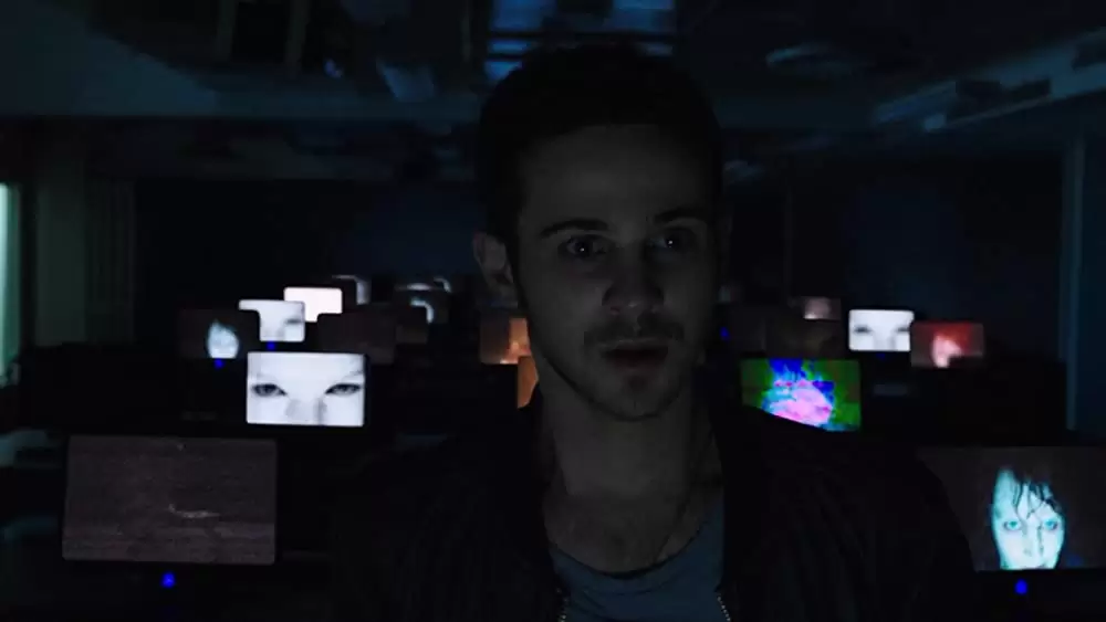 「デッド・フレンド・リクエスト」コナー・パオロの画像