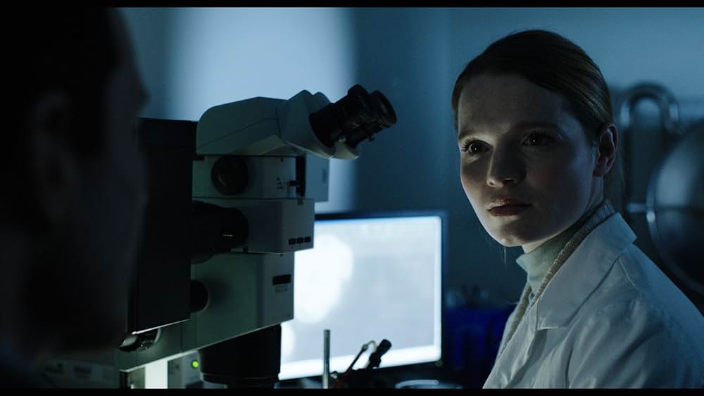 iPS -イントリュージョン・オブ・プレデター・ステムセル-の画像