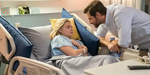 「彼女が目覚めるその日まで」リチャード・アーミテージ & クロエ・グレース・モレッツの画像