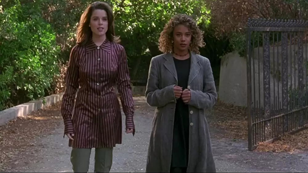 「ザ・クラフト」ネーブ・キャンベル & レイチェル・トゥルーの画像