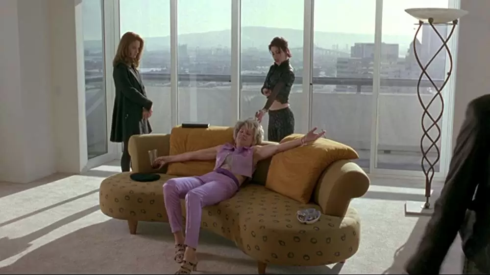 「ザ・クラフト」フェアルーザ・バーク & ロビン・タネイ & ヘレン・シェイバーの画像