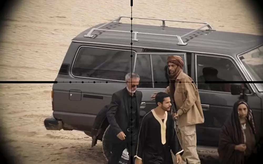 ALONE アローンの画像