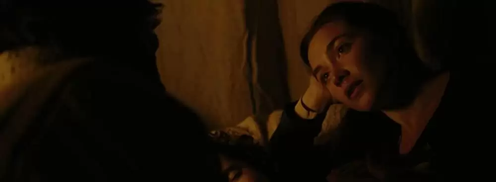 「アウトロー・キング ～スコットランドの英雄～」クリス・パイン & フローレンス・ピューの画像