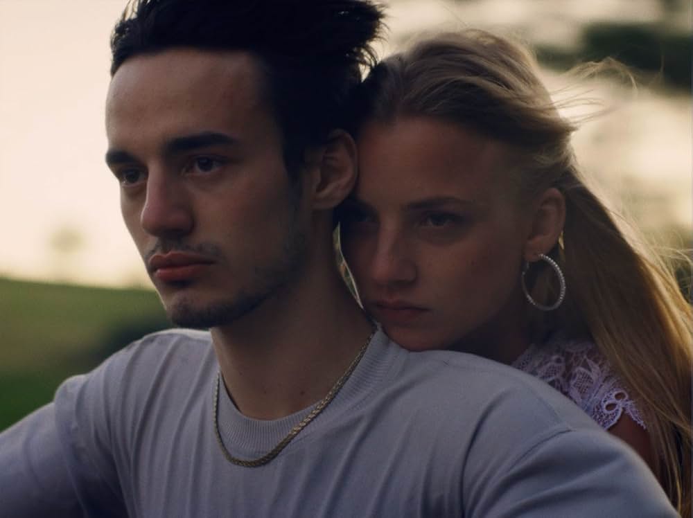 ミス・シャゼルの画像