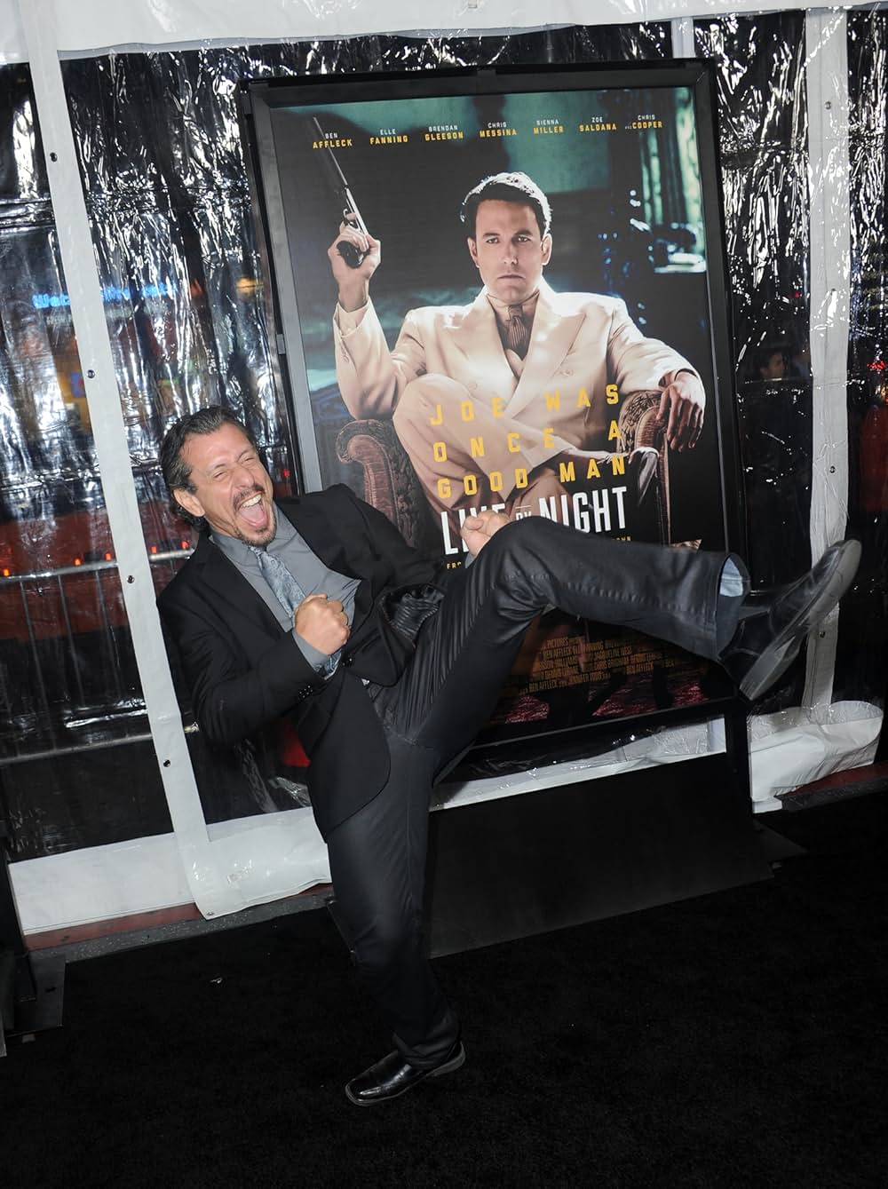 夜に生きるの画像