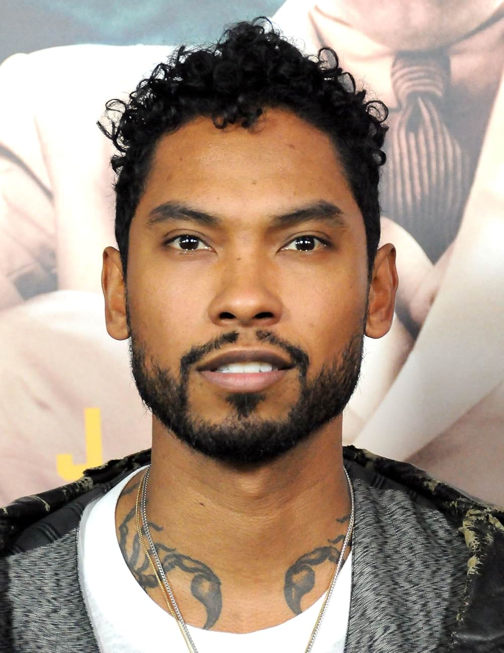 夜に生きるの画像