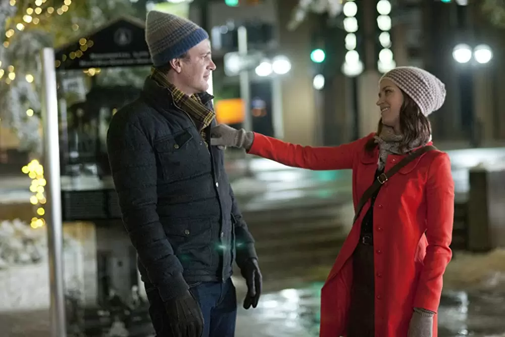 「憧れのウェディング・ベル」ジェイソン・シーゲル & エミリー・ブラントの画像