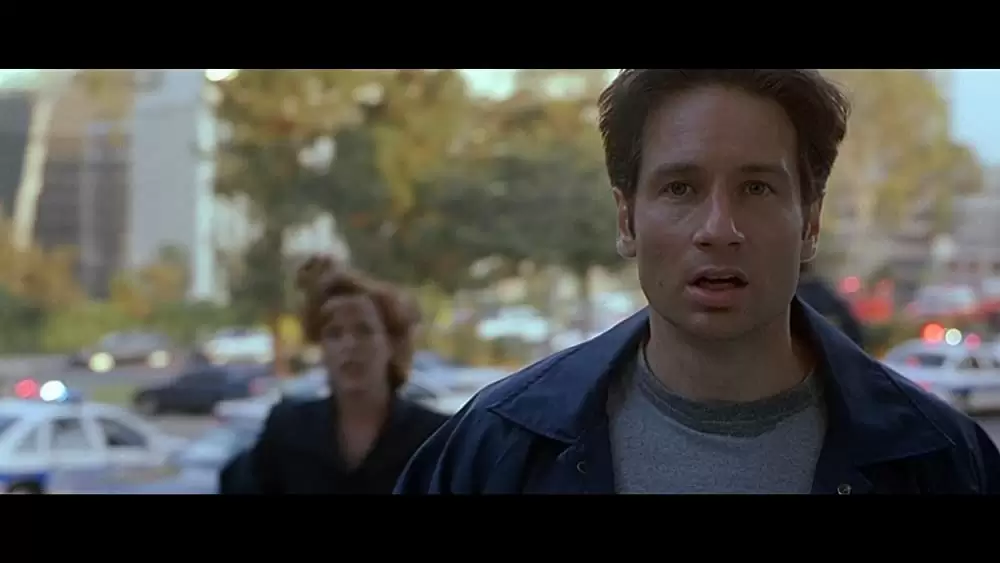 「X-ファイル ザ・ムービー」ジリアン・アンダーソン & デビッド・ドゥカブニーの画像