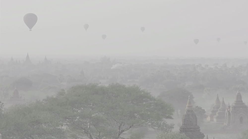 軍事国家ミャンマーの内幕の写真