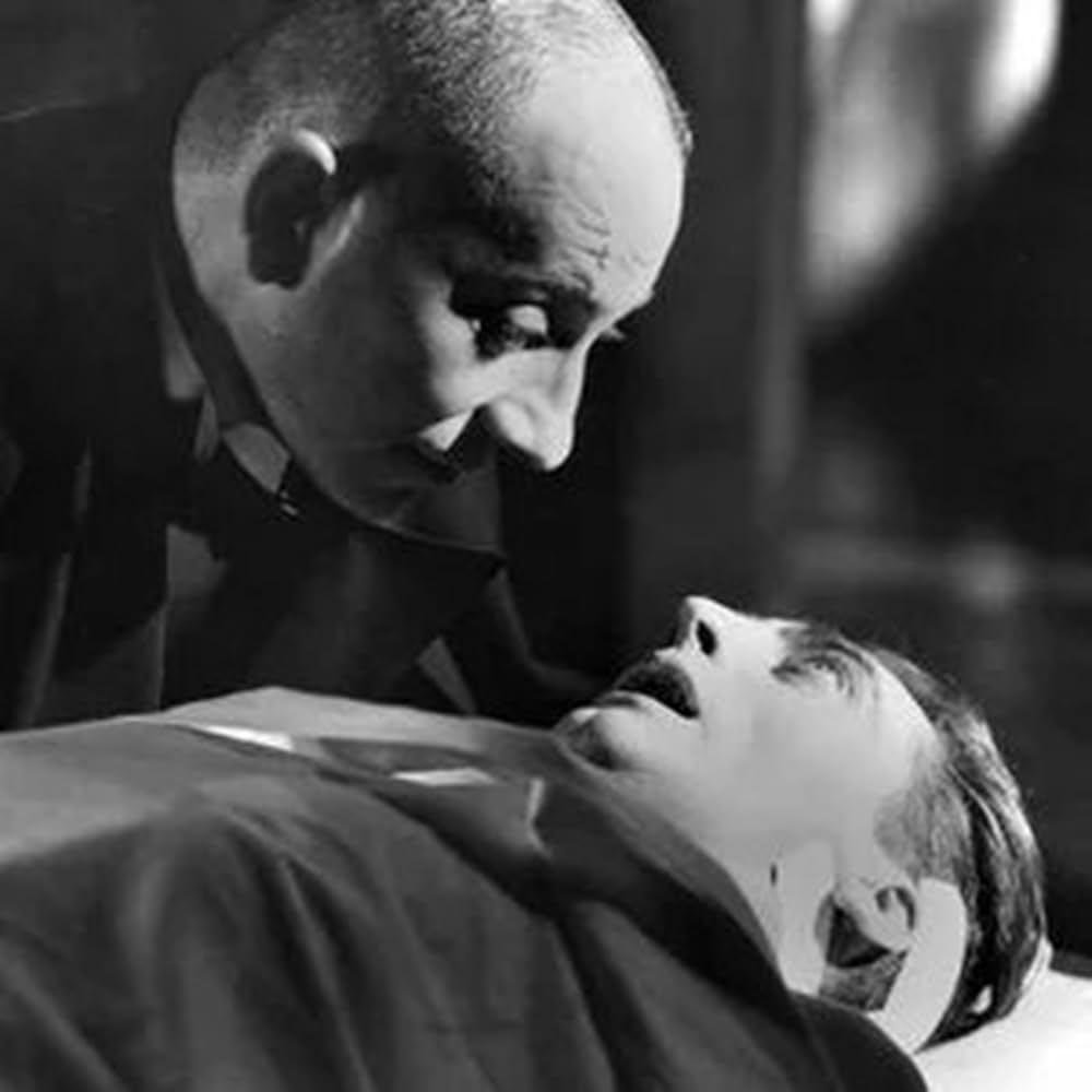 The Crime of Doctor Crespi（原題）の写真