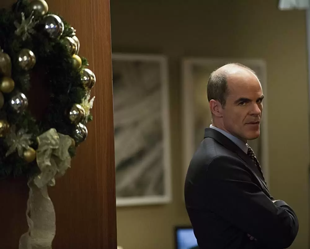 「シークレット・アイズ」マイケル・ケリーの画像