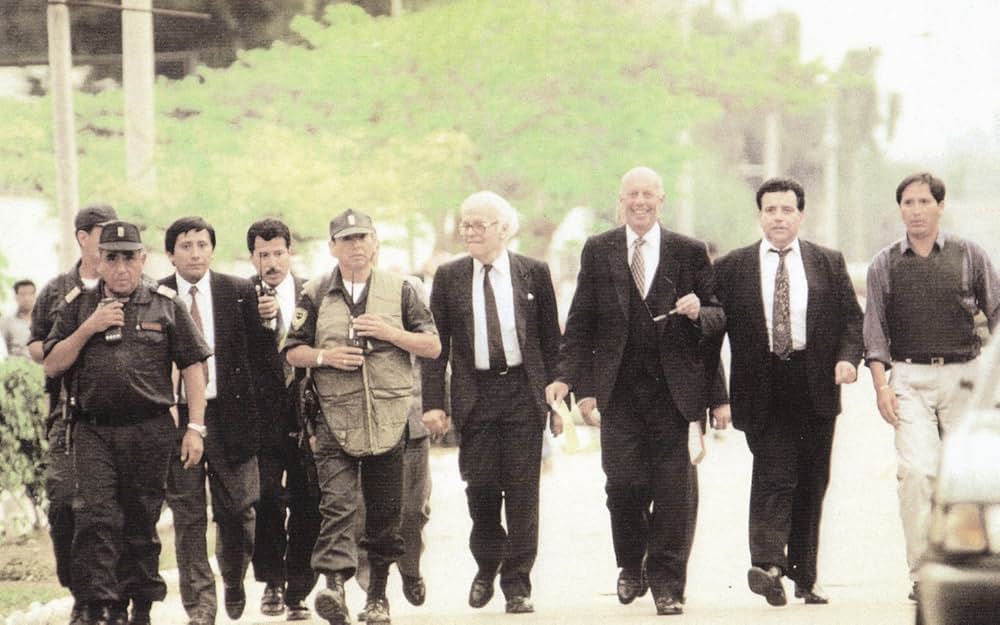 ホステージ：ペルー日本大使公邸占拠事件の画像