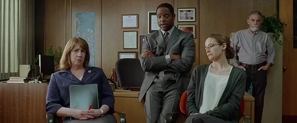 最低で最高のサリーの画像