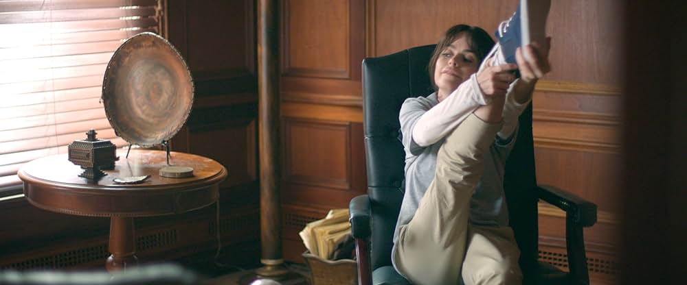 A Light Beneath Their Feet（原題）の画像