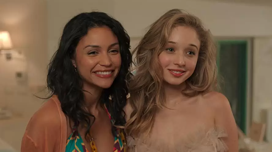 「SPF-18」ビアンカ・サントス & カーソン・マイヤーの画像