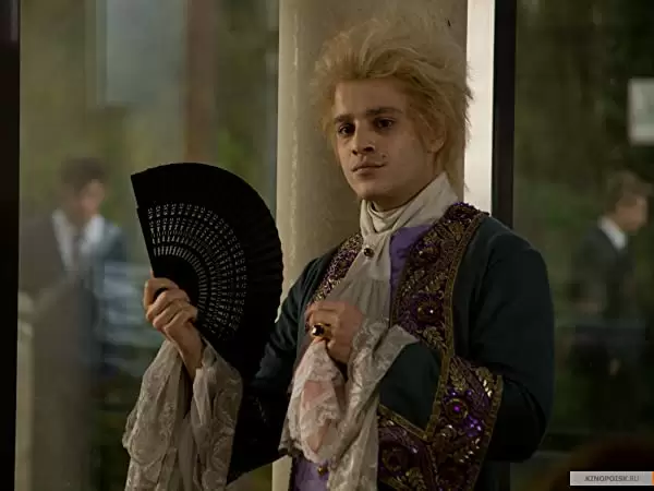 タイムトラベラーの系譜 ルビー・レッドの画像