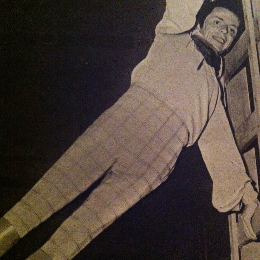 キスする強盗の画像