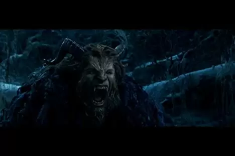 美女と野獣の画像