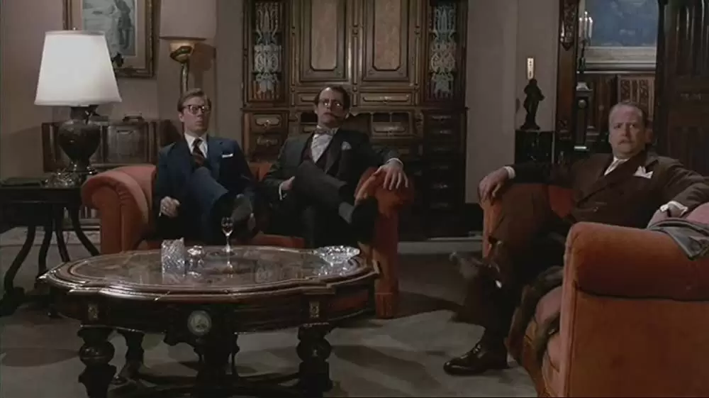 「殺人ゲームへの招待」クリストファー・ロイド & マイケル・マッキーン & マーティン・マルの画像