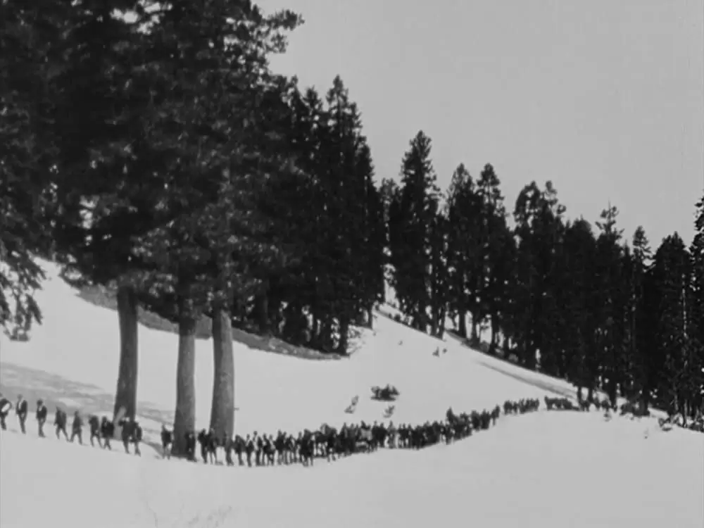 「チャップリンの黄金狂時代」の画像