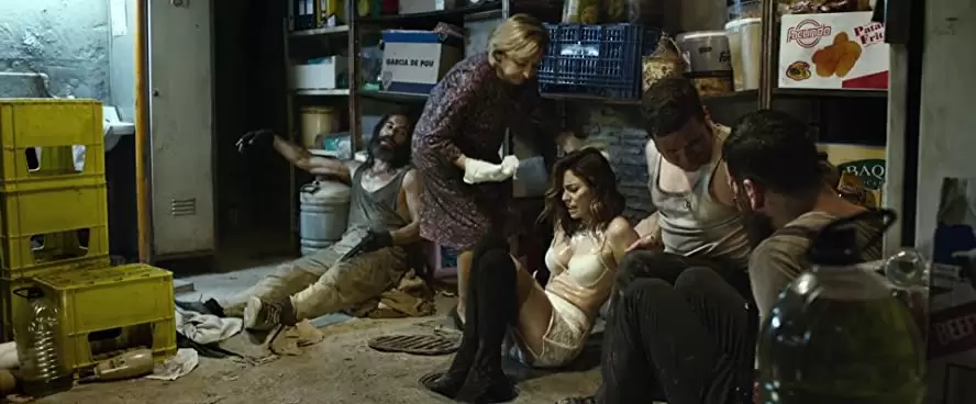 「クローズド・バル 街角の狙撃手と8人の標的」セクン・デ・ラ・ロサ & ブランカ・スアレス & カルメン・マチ & ジェイミー・オルドネス & マリオ・カサスの画像