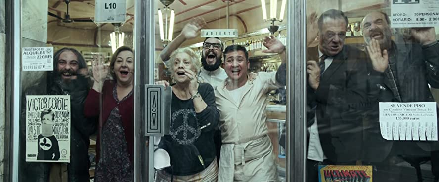 クローズド・バル 街角の狙撃手と8人の標的の画像