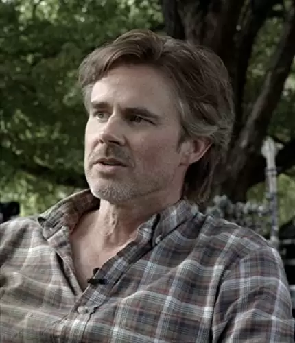 アンダーカバーの画像