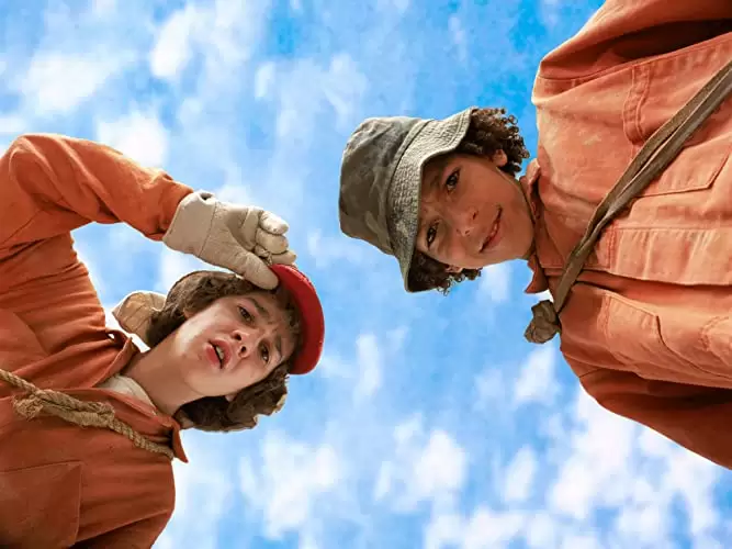 「穴／HOLES」シャイア・ラブーフ & クレオ・トーマスの画像