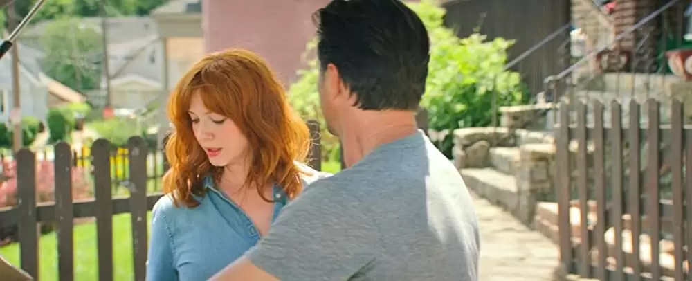 「ストレンジャーズ 地獄からの訪問者」マーティン・ヘンダーソン & クリスティーナ・ヘンドリックスの画像