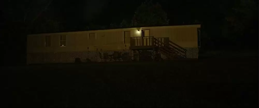 ストレンジャーズ 地獄からの訪問者の画像