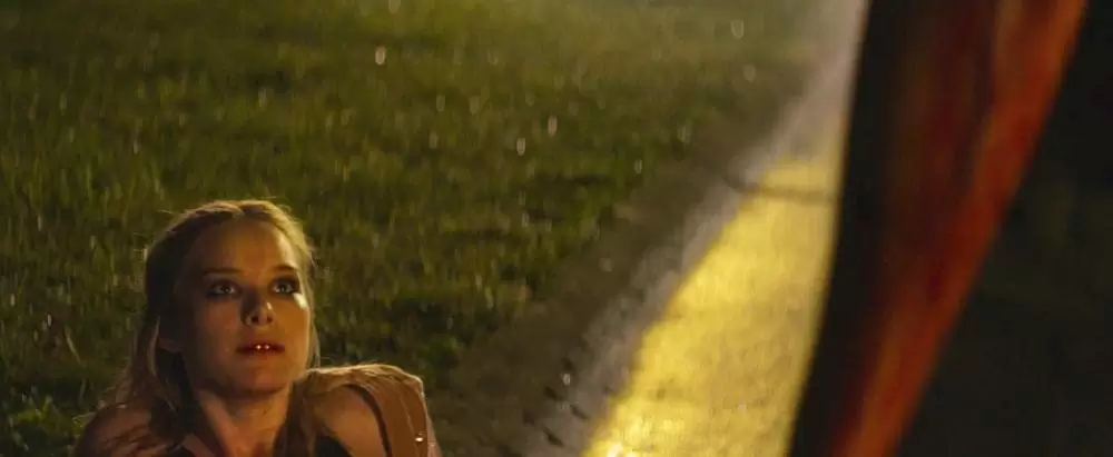 「ストレンジャーズ 地獄からの訪問者」Emma Bellomyの画像