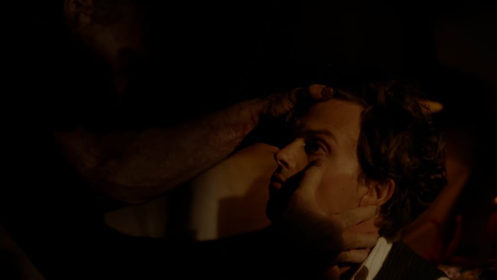 Suburban Gothic（原題）の画像