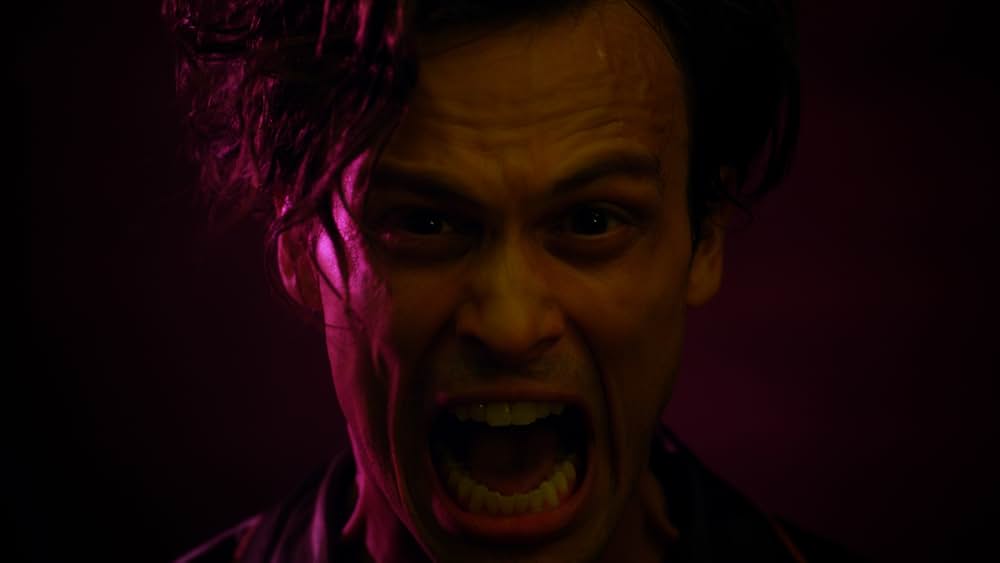 Suburban Gothic（原題）の画像