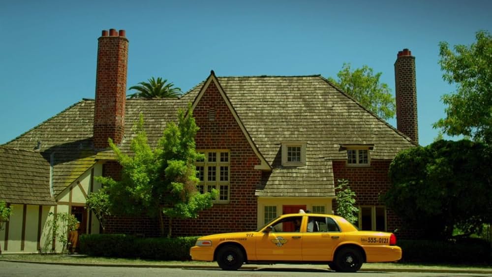 「Suburban Gothic（原題）」の画像