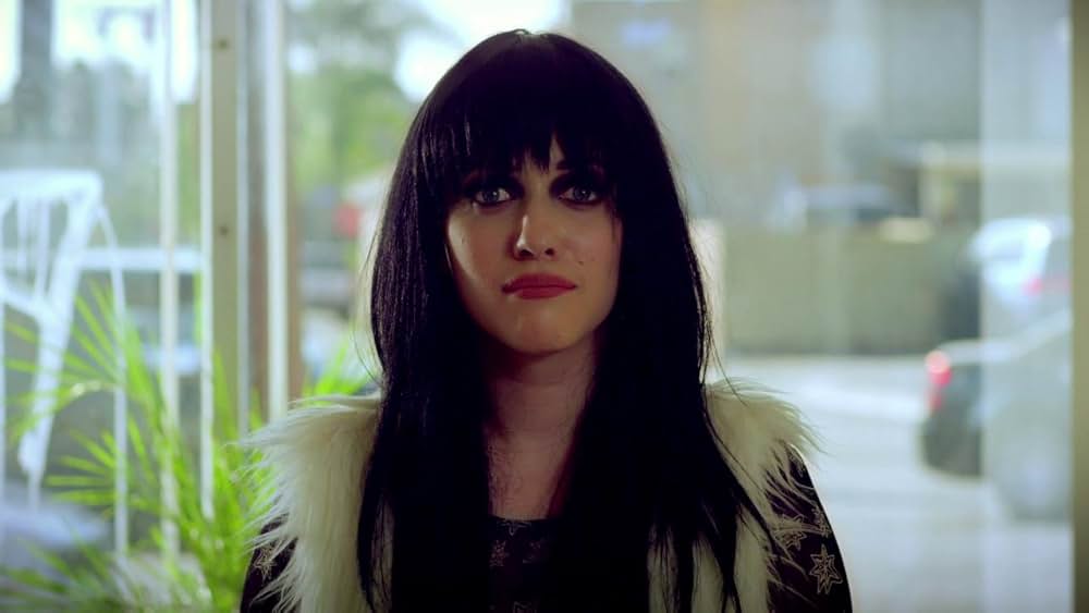 Suburban Gothic（原題）の画像