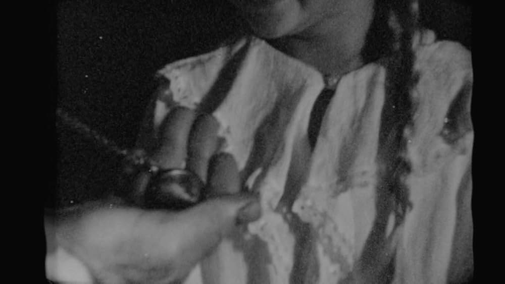 Suburban Gothic（原題）の画像