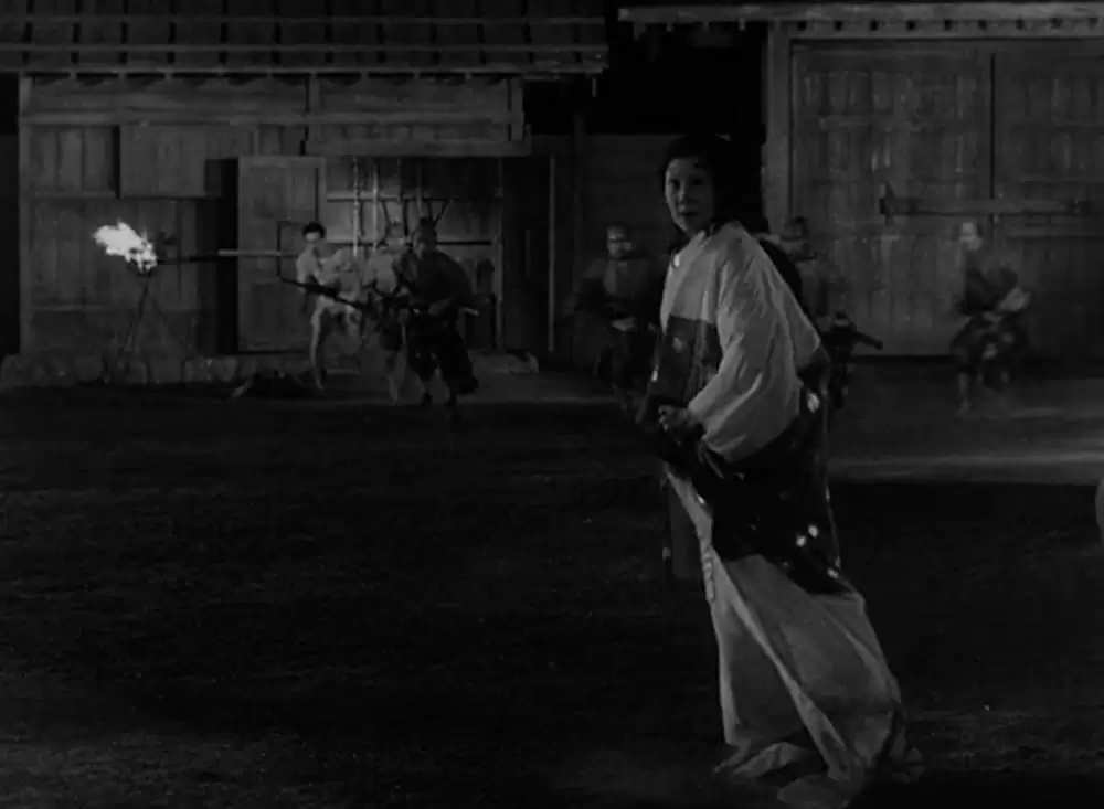 蜘蛛巣城の画像