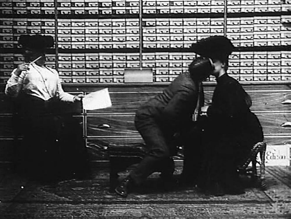 「The Gay Shoe Clerk」の画像